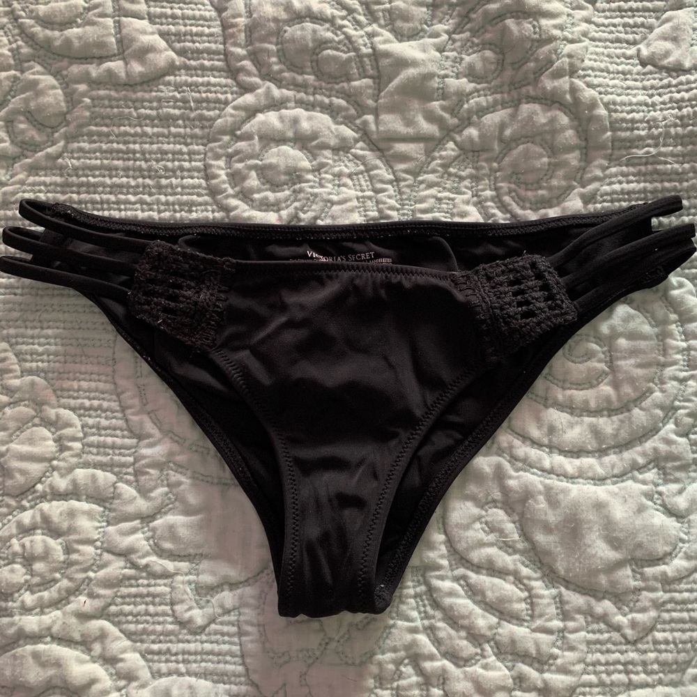 Black Victoria secret bottoms